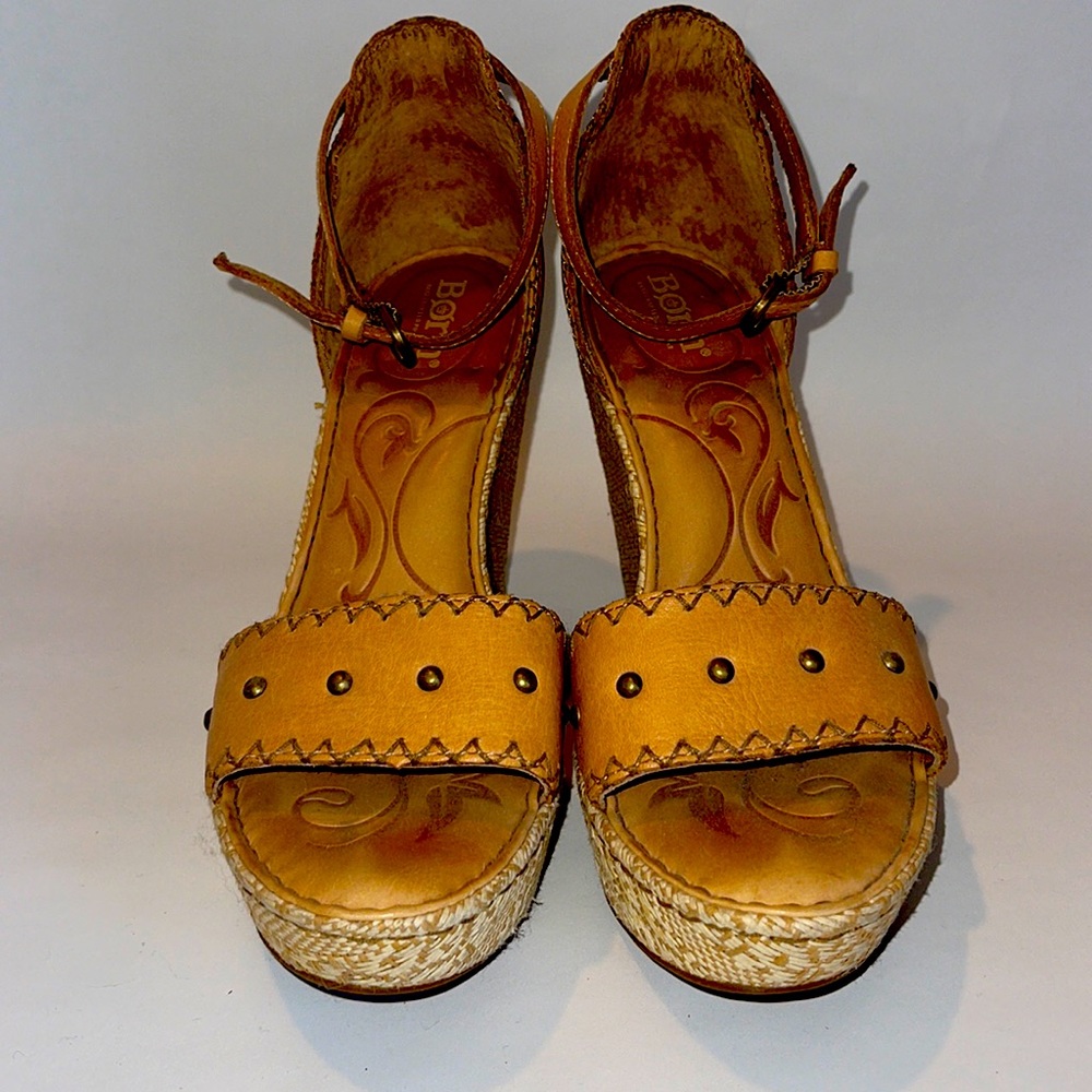 Born wedge sandal